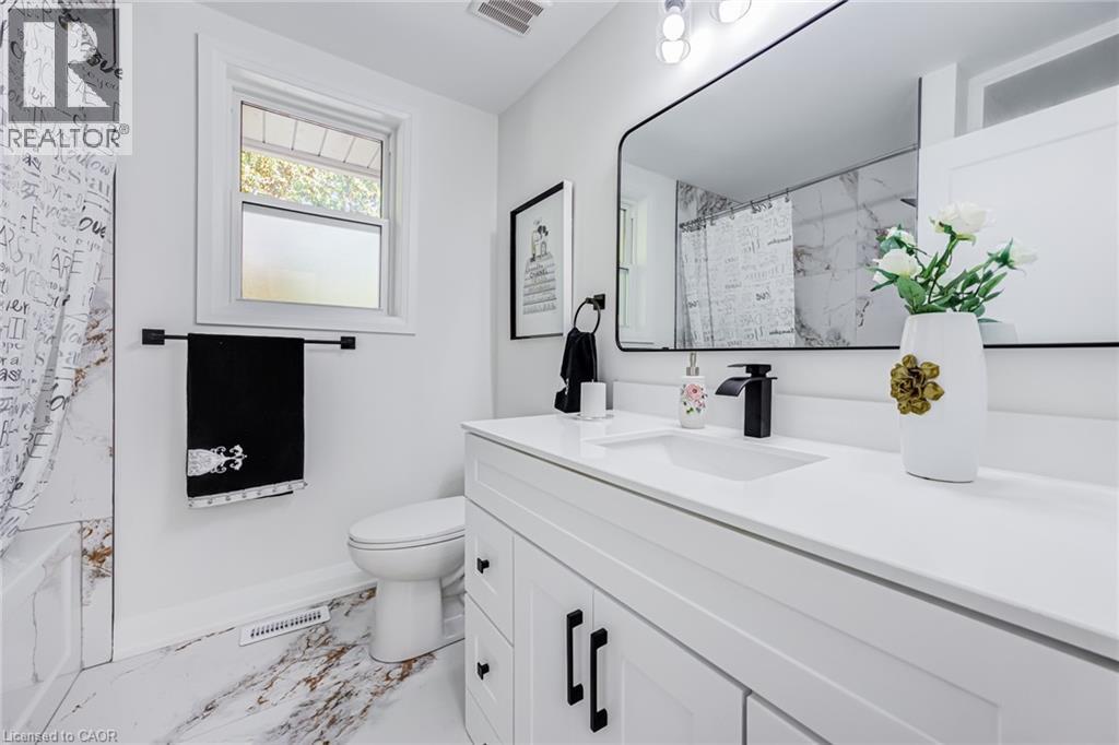 387 East 19th Street Unit# Upper, Hamilton, Ontario  L9A 4S9 - Photo 25 - 40874341