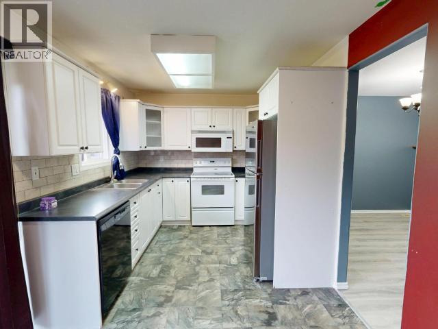 A-4304 MANSON AVE