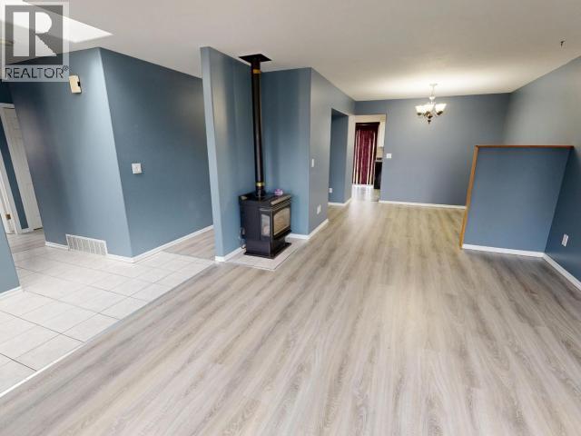 A-4304 MANSON AVE