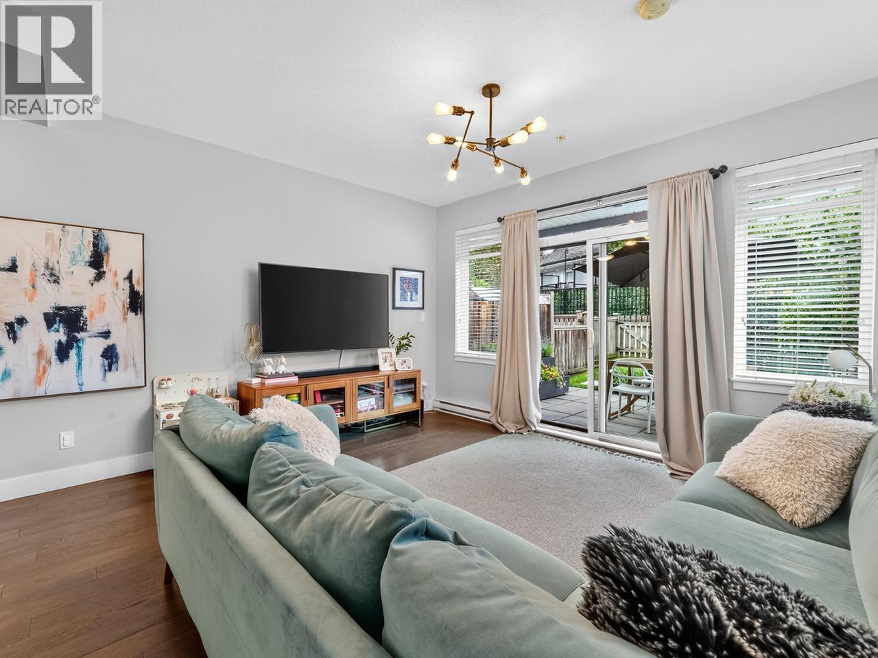 6 5068 Savile Row, Burnaby, British Columbia  V5E 0C1 - Photo 4 - R3178778