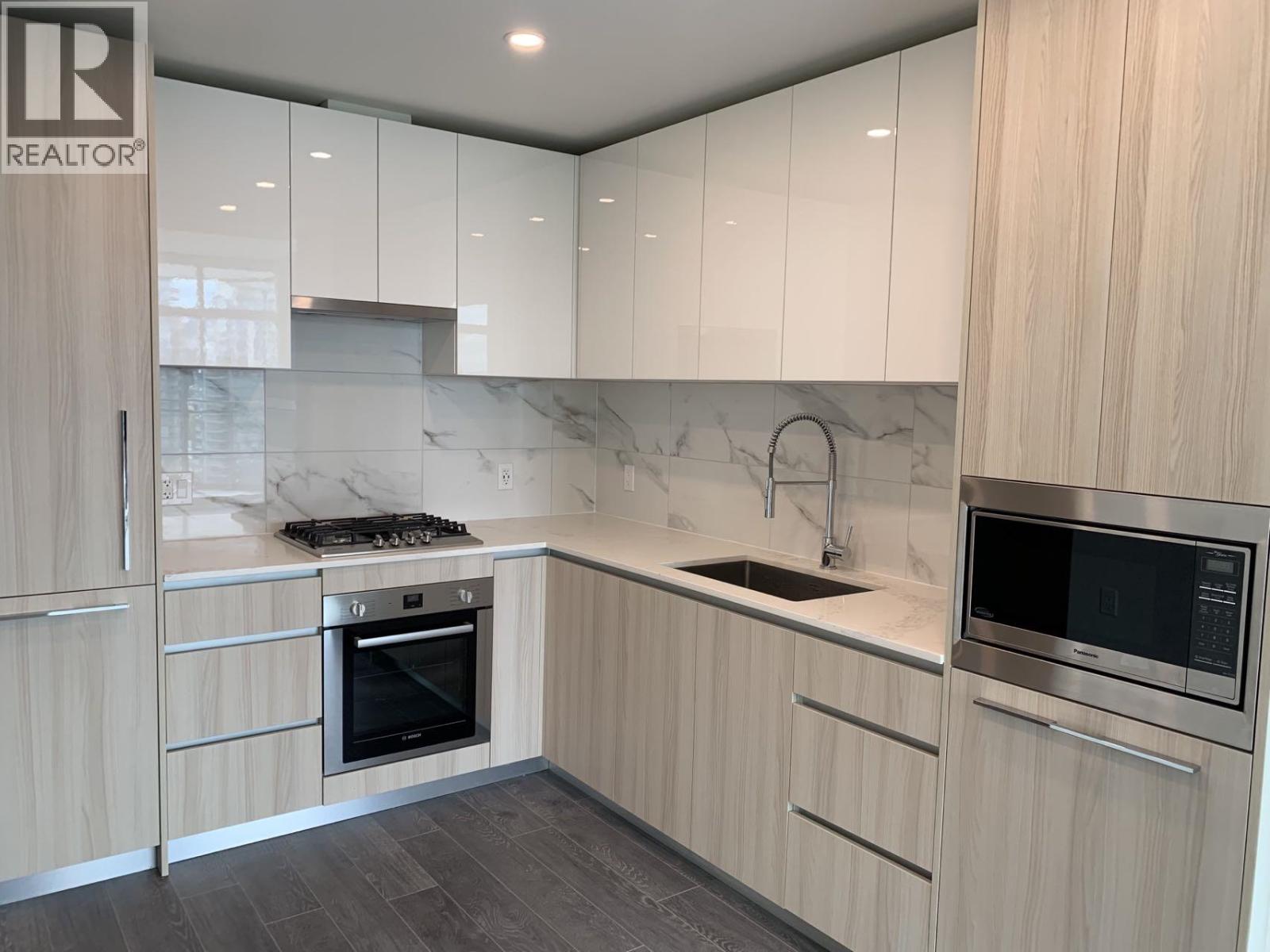 5333 Goring Street, Burnaby, British Columbia  V5B 0B6 - Photo 2 - R3178808