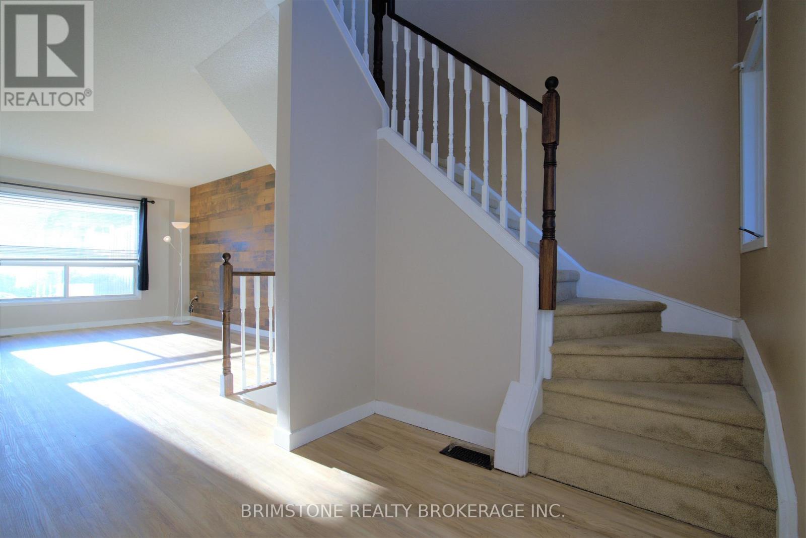 204 Pickett Crescent, Barrie, Ontario  L4N 8B1 - Photo 45 - S14106604
