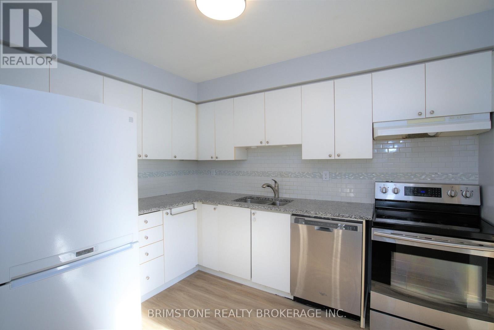 204 Pickett Crescent, Barrie, Ontario  L4N 8B1 - Photo 33 - S14106604