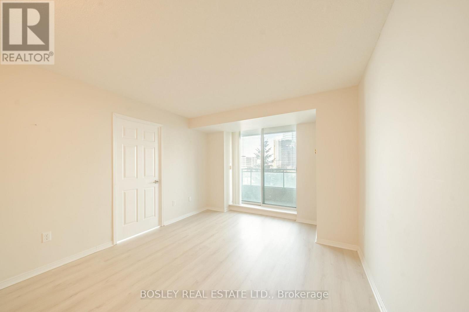 502 - 1 Pemberton Avenue, Toronto, Ontario  M2M 4L9 - Photo 8 - C14121278