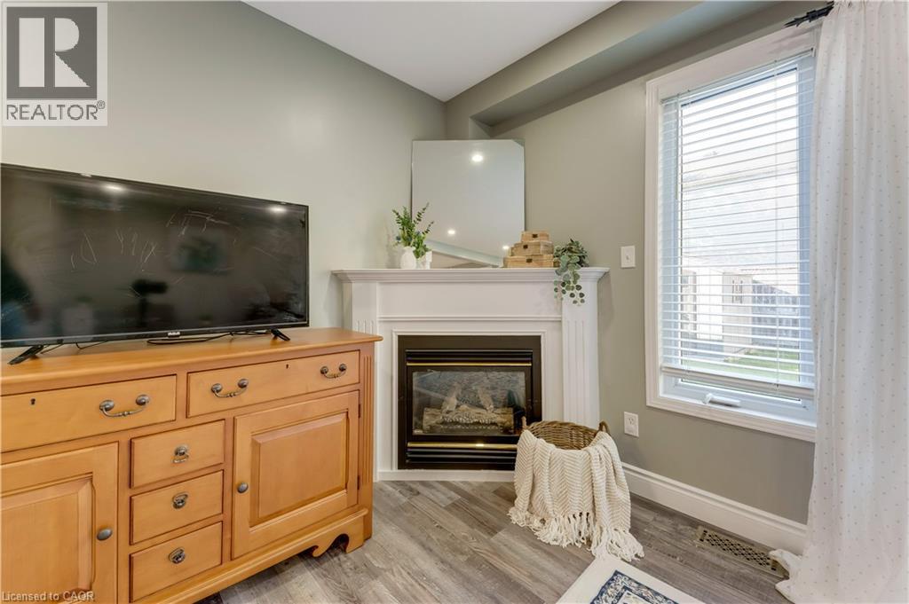 Detached for sale at 130 Cotton Grass Street, Laurentian West, Kitchener, Ontario, photo 9