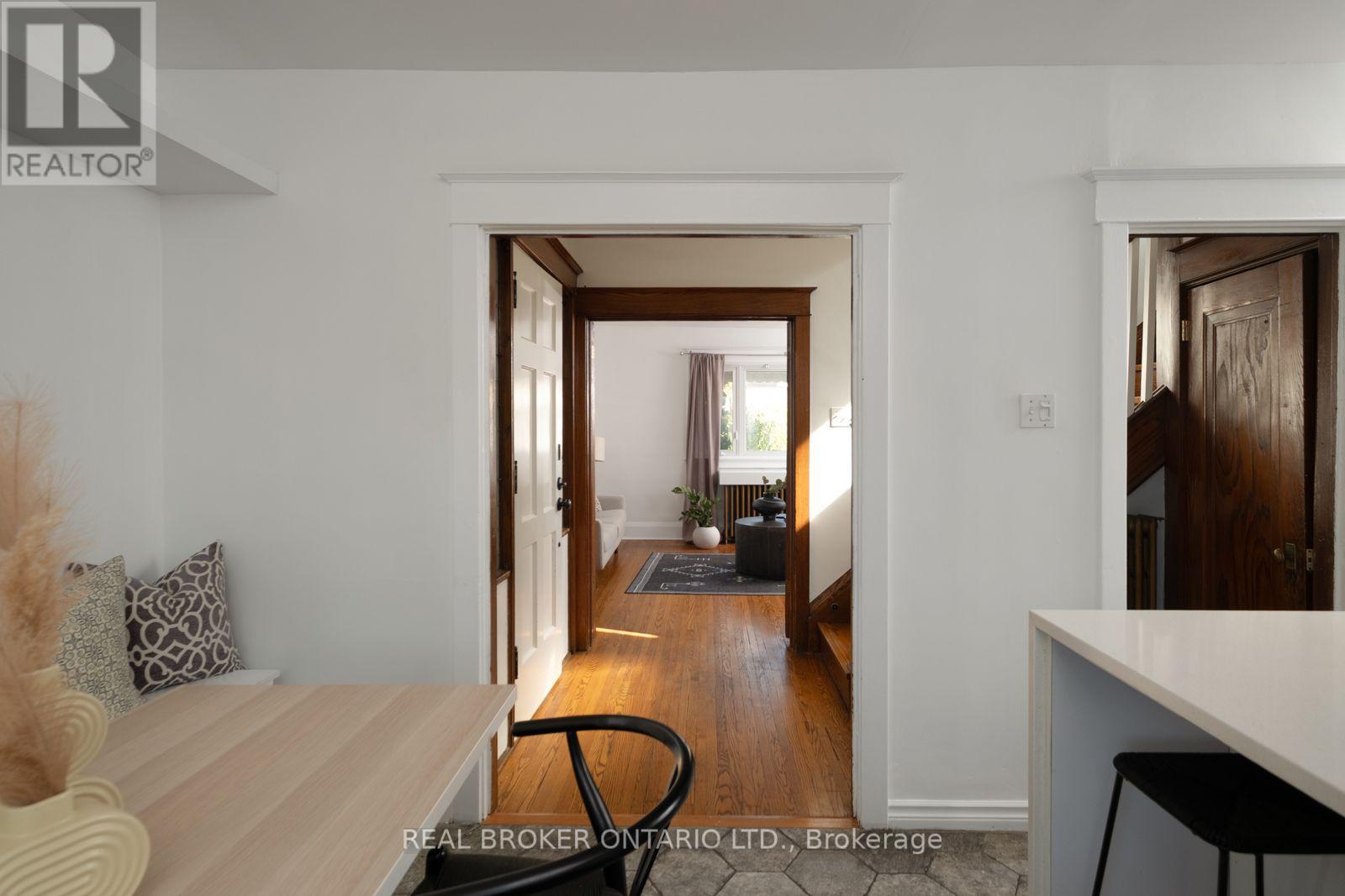 100 Oak Park Avenue, Toronto, Ontario  M4C 4M3 - Photo 15 - E14121268