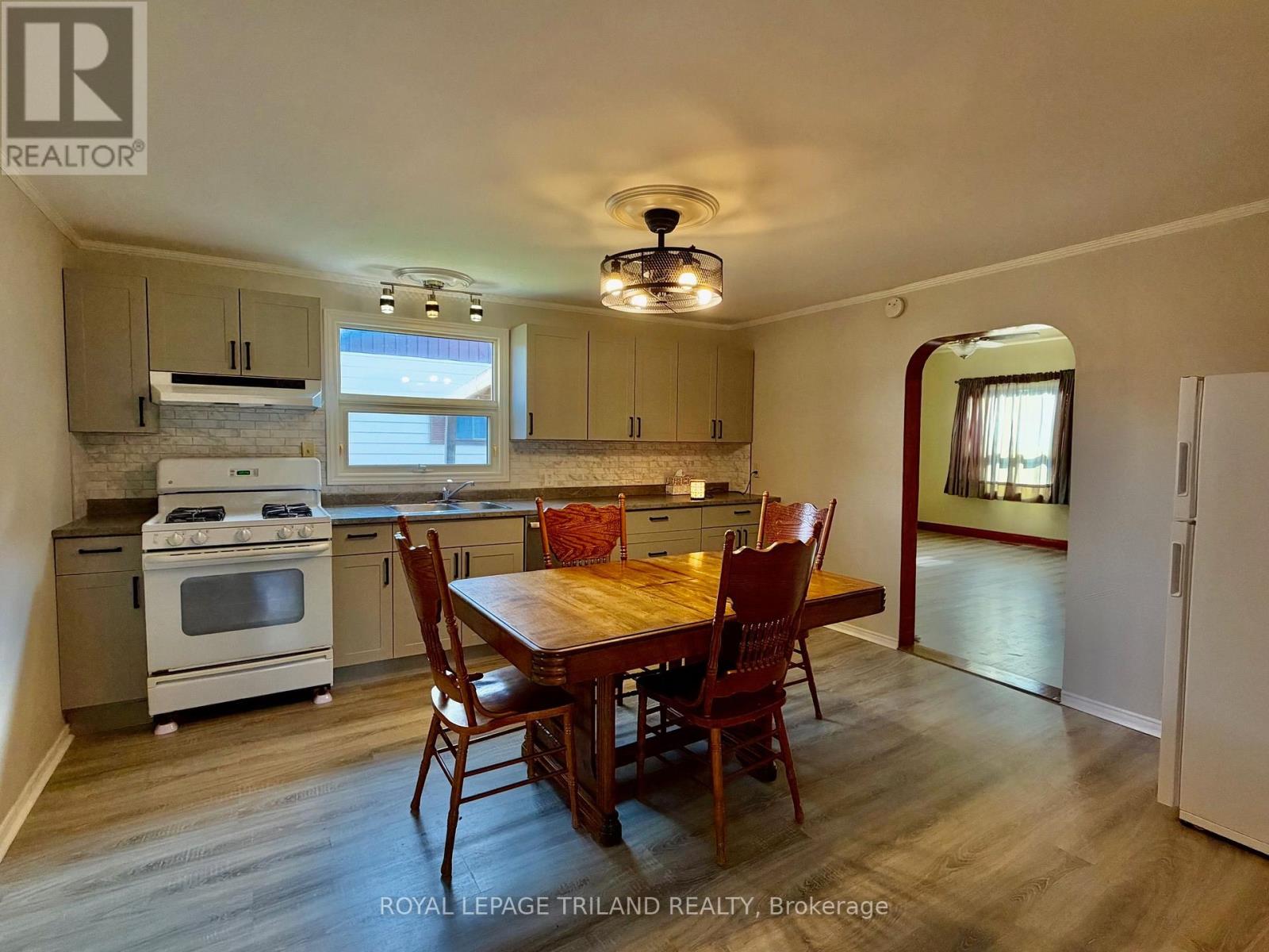 152 North Street, Southwest Middlesex, Ontario N0L 1M0 - Photo 7 - X14121234