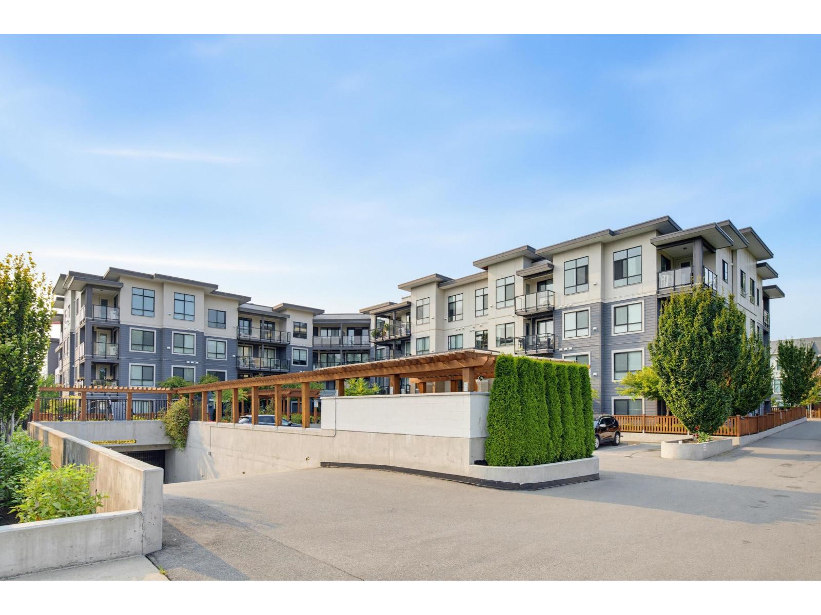 407 20356 72B AVENUE, langley, British Columbia