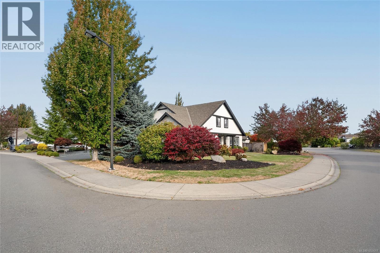 294 Crabapple Cres