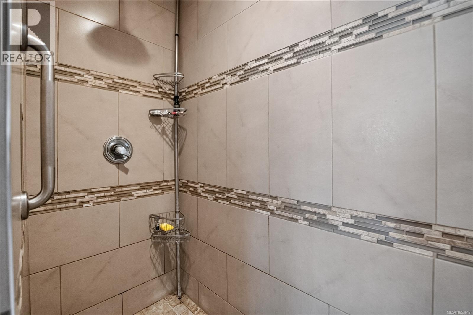 294 Crabapple Cres