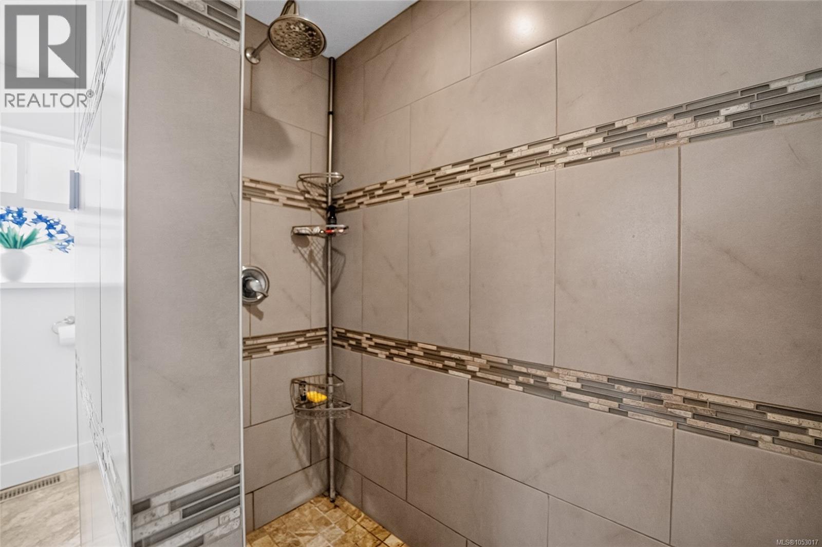 294 Crabapple Cres