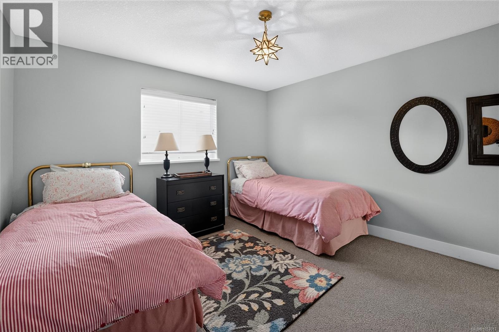 294 Crabapple Cres