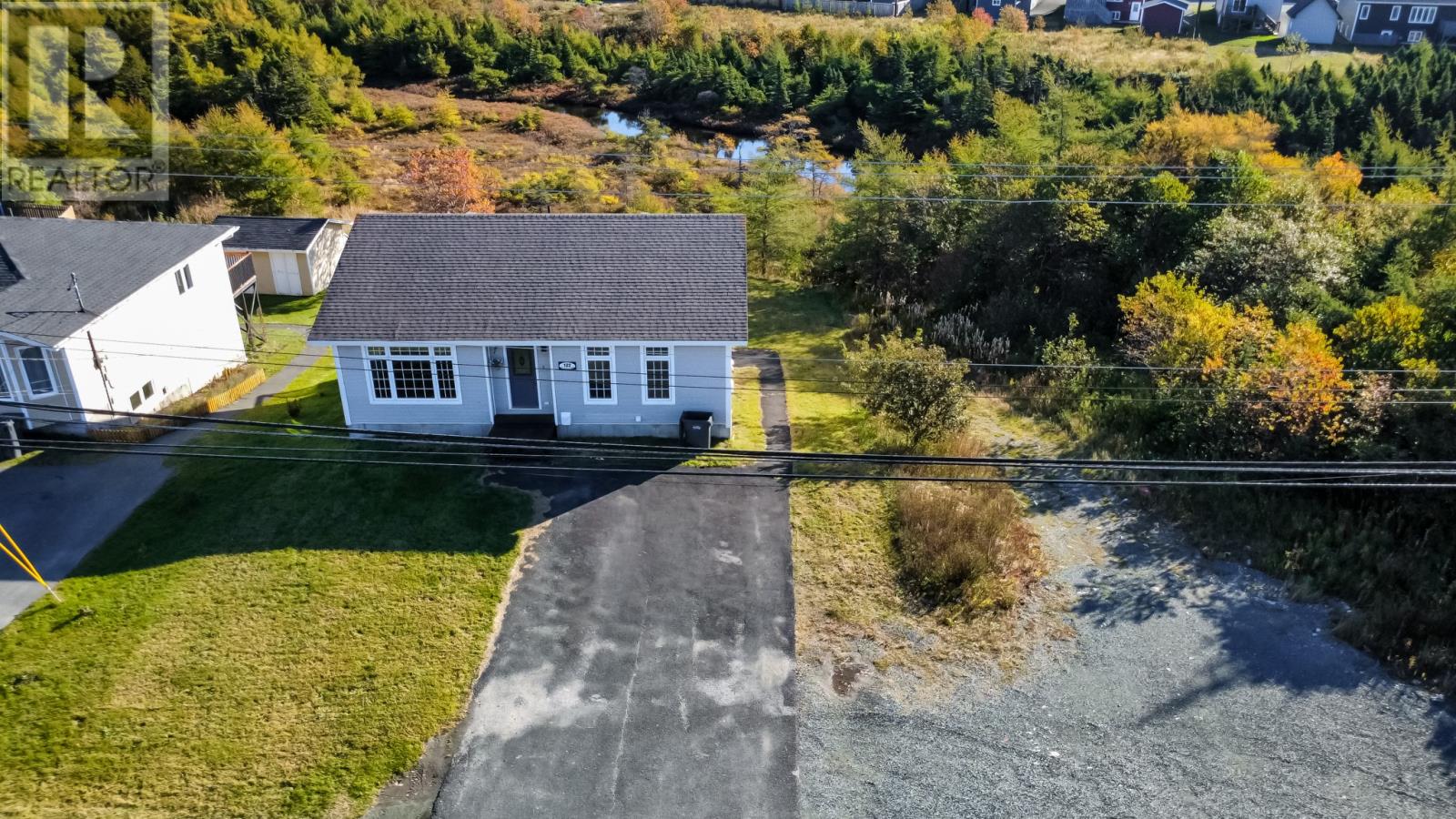 132 St.Thomas Line, Paradise