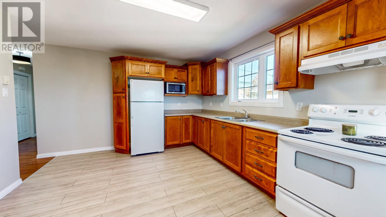 132 St.Thomas Line, Paradise — photo 8