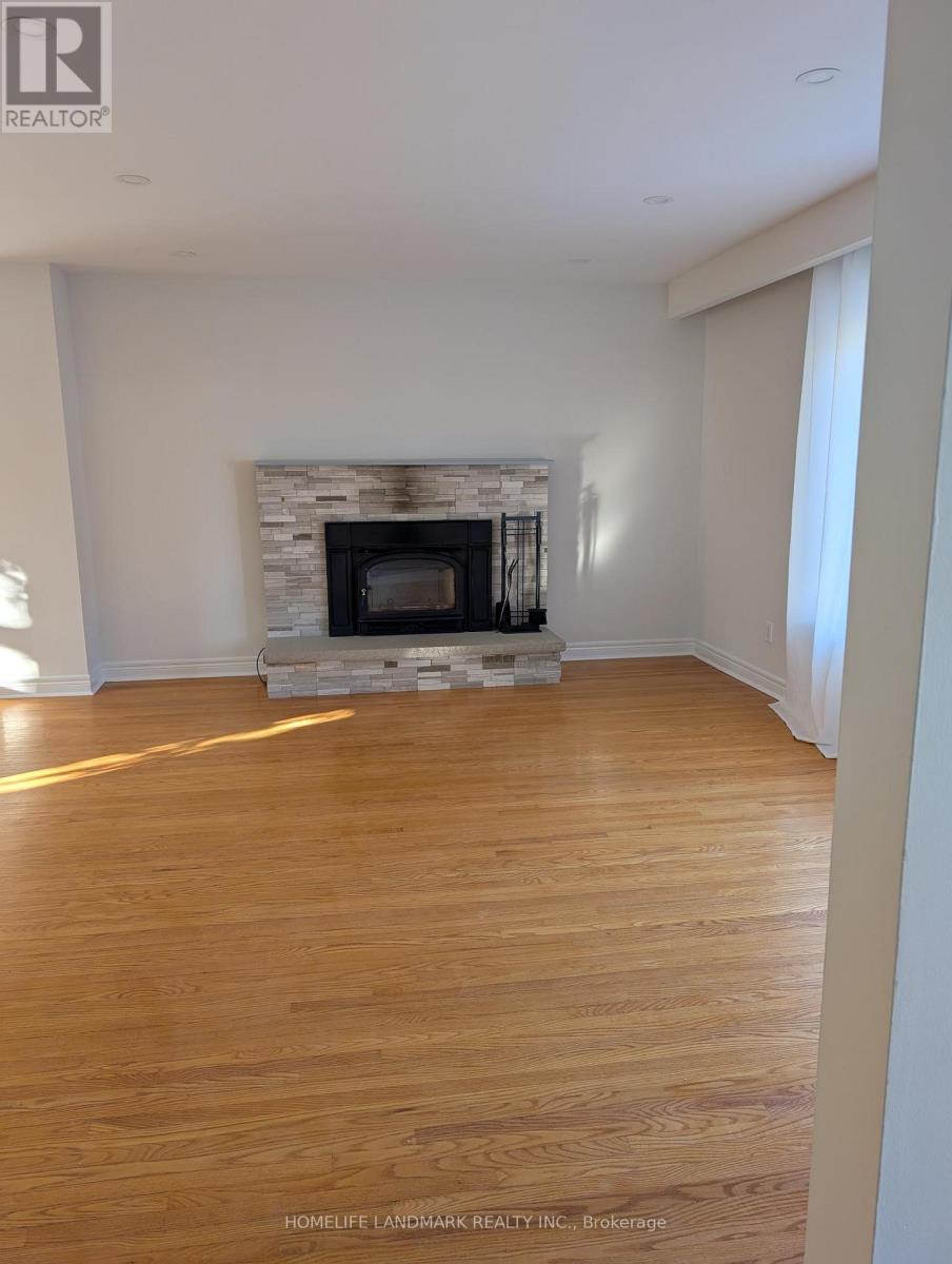 77 Parkway Avenue, Markham (Markham Village), Ontario  L3P 2H1 - Photo 2 - N14121204