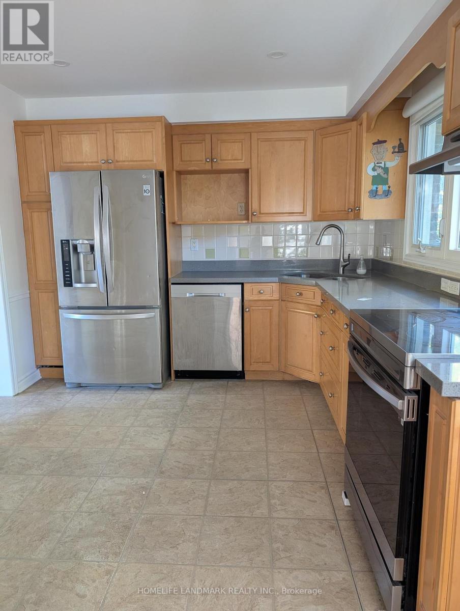 77 Parkway Avenue, Markham (Markham Village), Ontario  L3P 2H1 - Photo 3 - N14121204