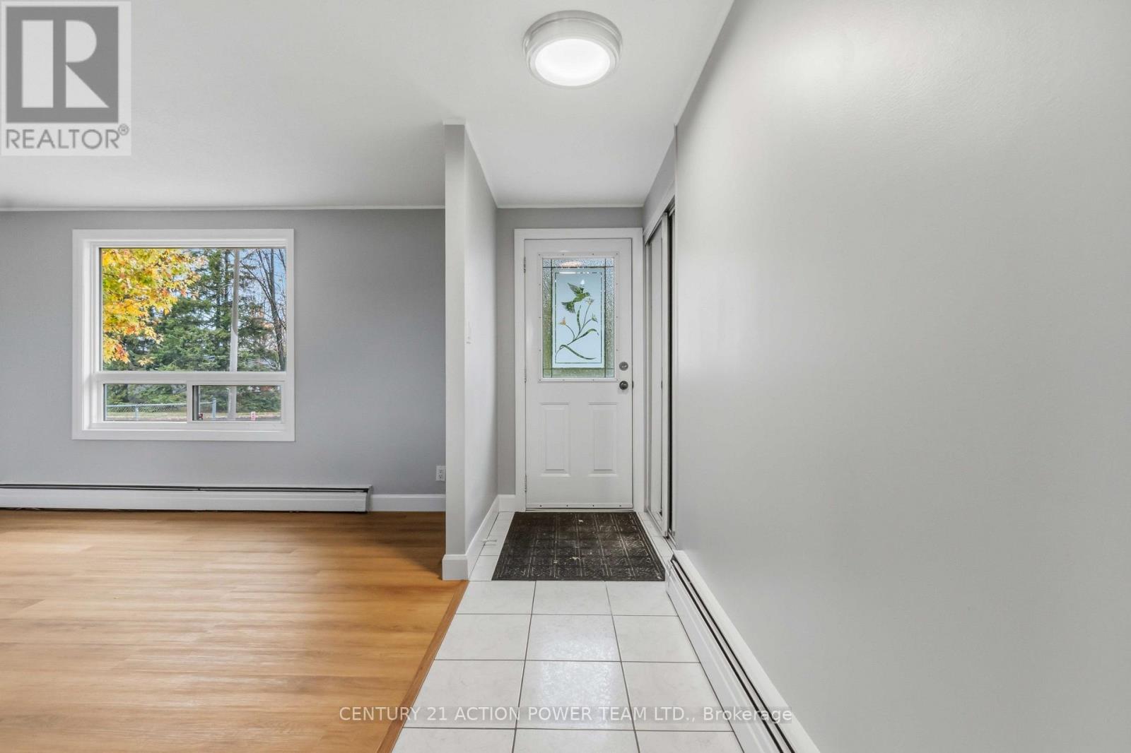 1512 Blackheath Street, Ottawa, Ontario K1E 1K7 - Photo 3 - X14121214