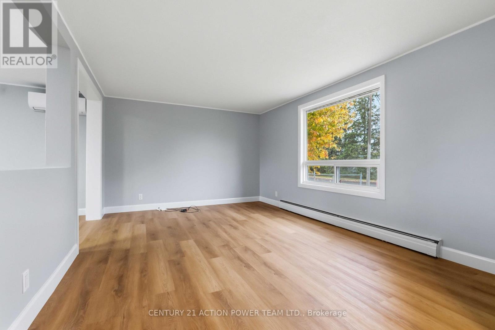1512 Blackheath Street, Ottawa, Ontario K1E 1K7 - Photo 5 - X14121214