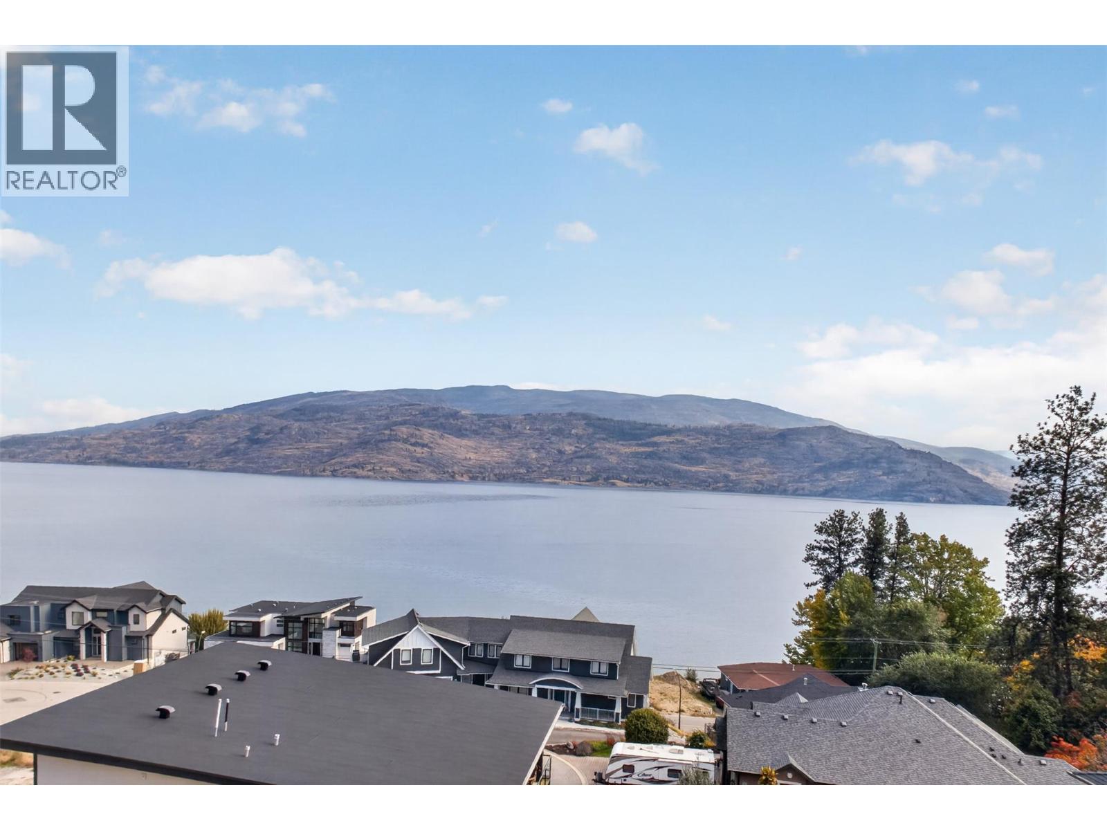 6479 Stuart Crescent S, Peachland, British Columbia  V0H 1X7 - Photo 3 - 10404041