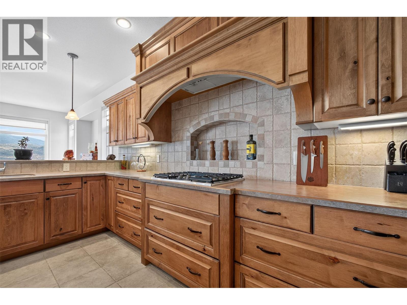 6479 Stuart Crescent S, Peachland, British Columbia  V0H 1X7 - Photo 10 - 10404041