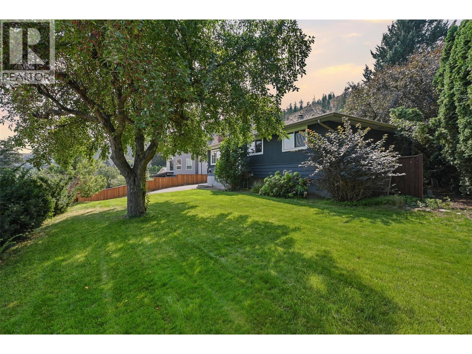 5543 Dallas Drive, Kamloops, British Columbia V2C 4W9 - Photo 2 - 10404075