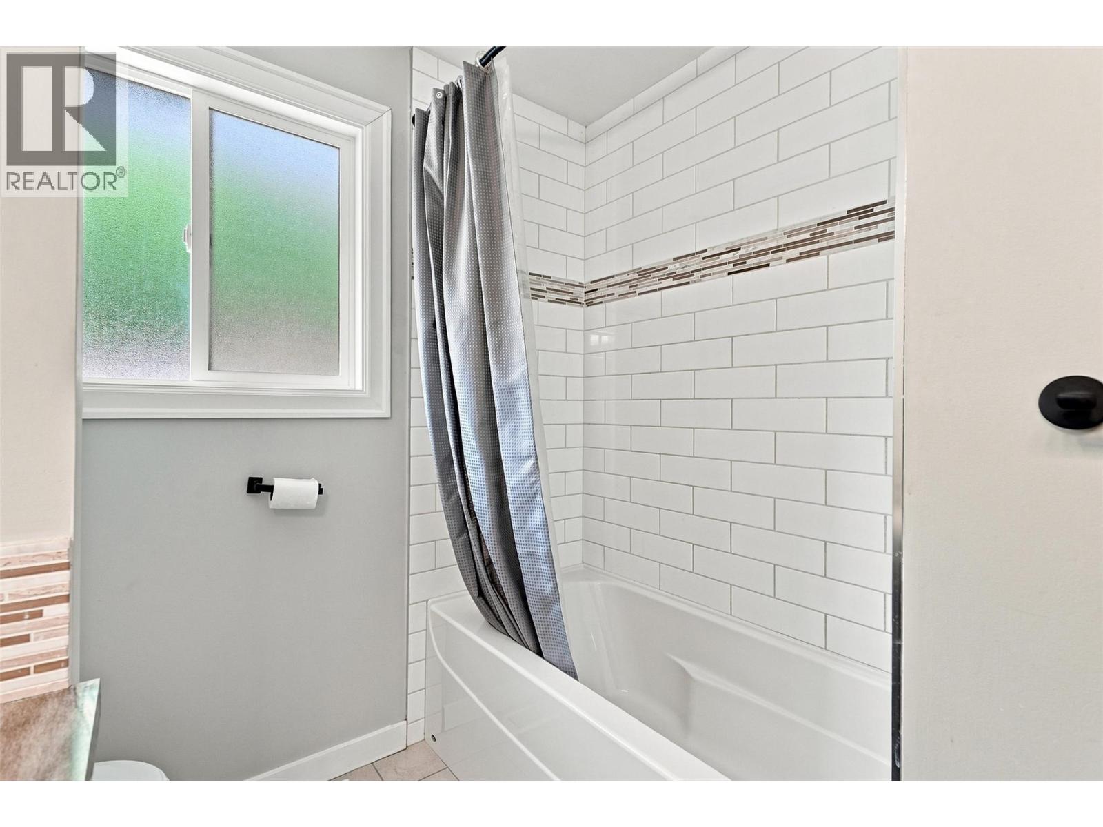5543 Dallas Drive, Kamloops, British Columbia V2C 4W9 - Photo 24 - 10404075