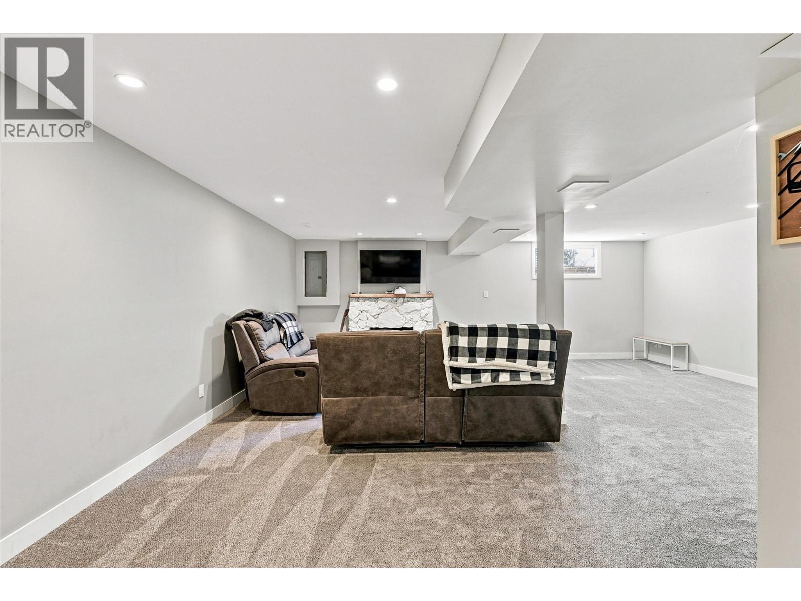 5543 Dallas Drive, Kamloops, British Columbia V2C 4W9 - Photo 29 - 10404075