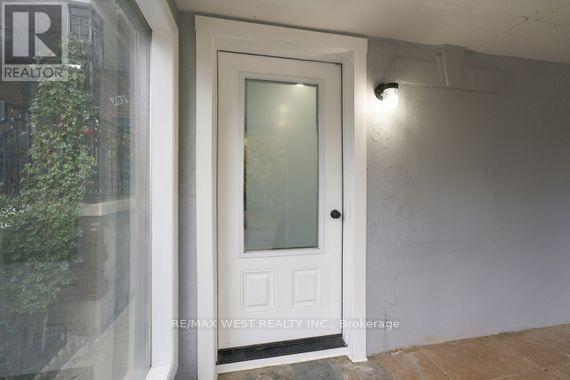 Main - 181 Cedric Avenue, Toronto, Ontario  M6C 3X7 - Photo 2 - C14114452