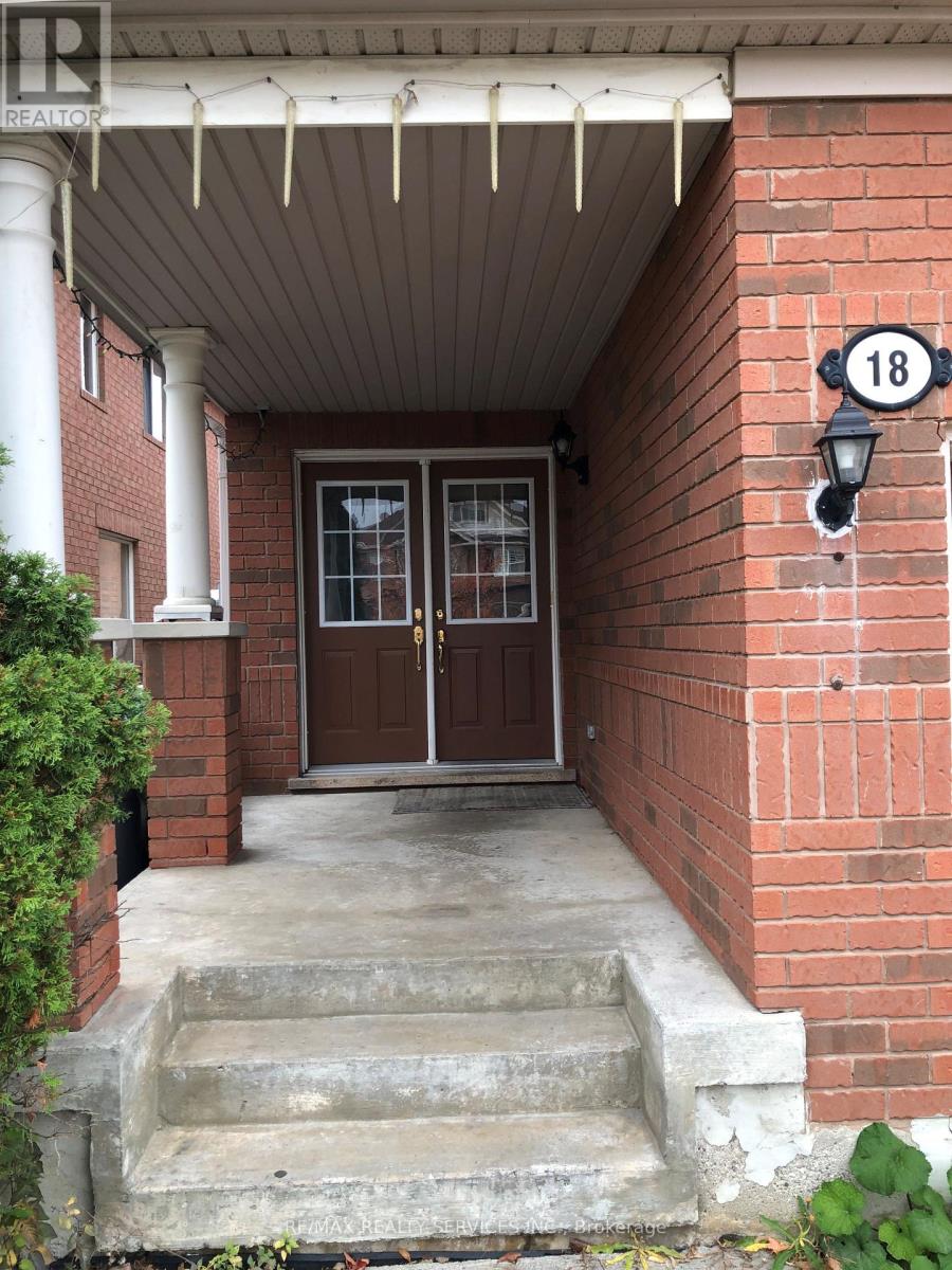 18 Herdwick Street, Brampton, Ontario  L6S 6L7 - Photo 4 - W14120632