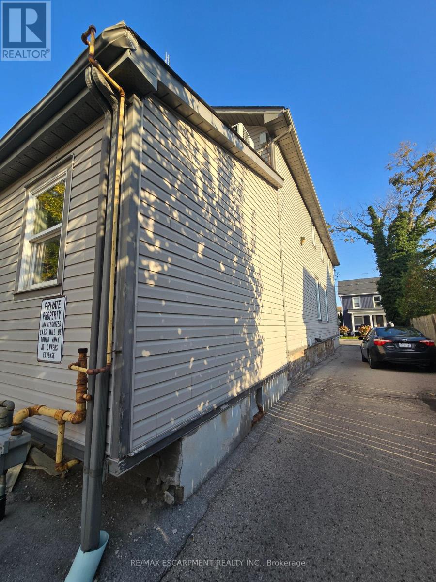 45 Ontario Street, Grimsby, Ontario  L3M 3H1 - Photo 4 - X14119906