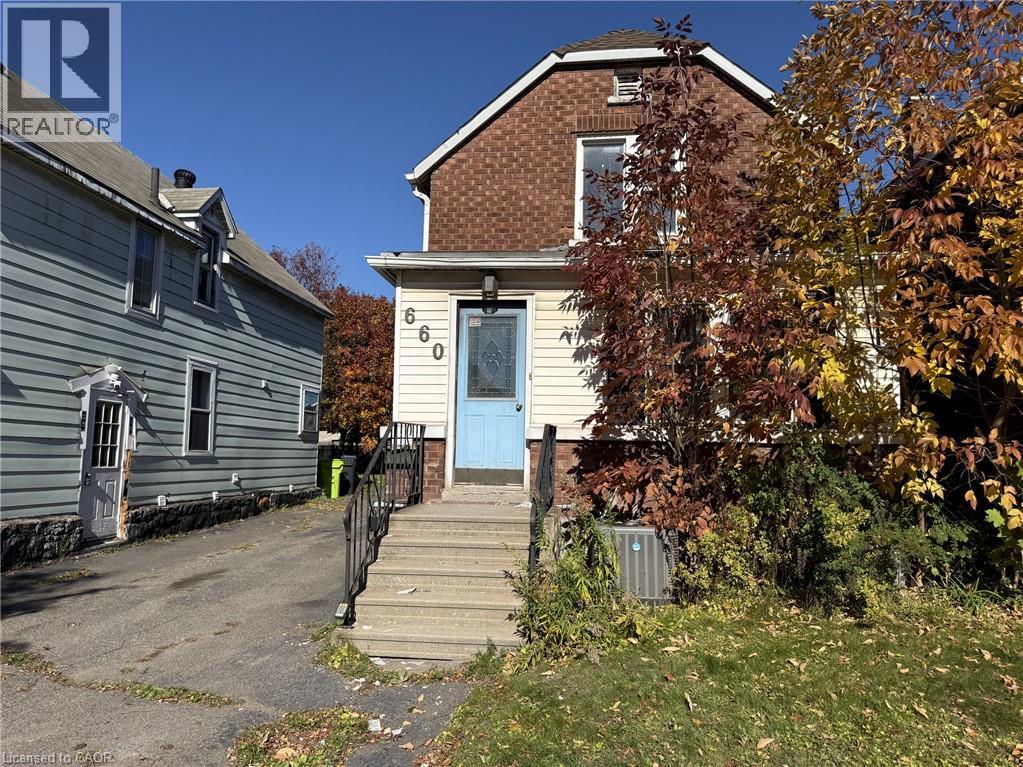 660 Queen Street, Sault Ste. Marie, Ontario P6A 1A9 - Photo 2 - 40874379
