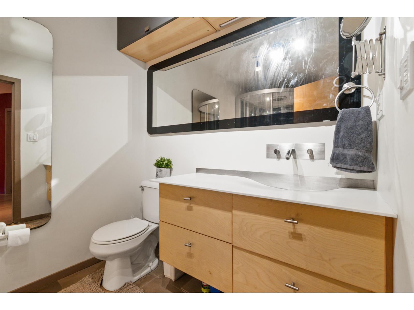 213 46210 CHILLIWACK CENTRAL ROAD|Chilliwack Proper South