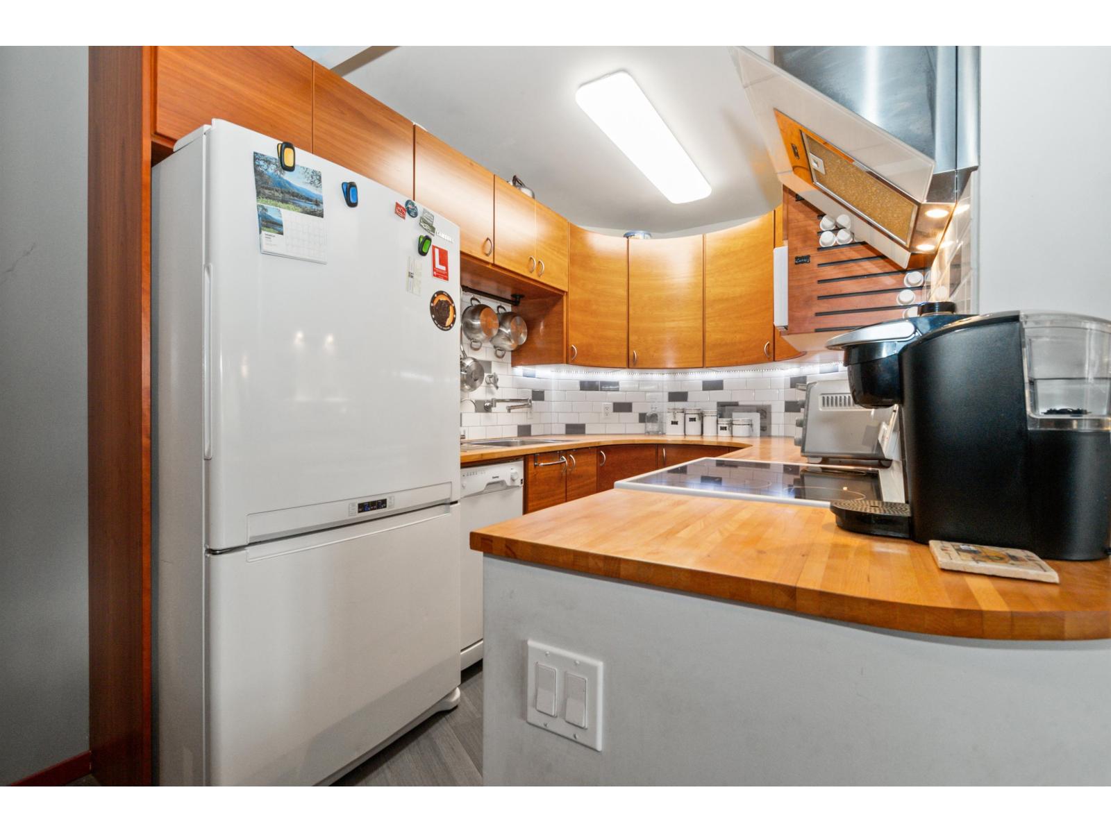 213 46210 CHILLIWACK CENTRAL ROAD|Chilliwack Proper South