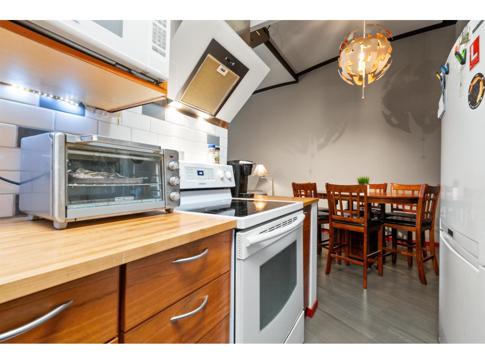 213 46210 CHILLIWACK CENTRAL ROAD|Chilliwack Proper South