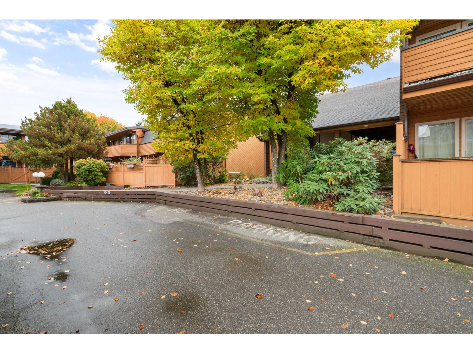 213 46210 CHILLIWACK CENTRAL ROAD|Chilliwack Proper South