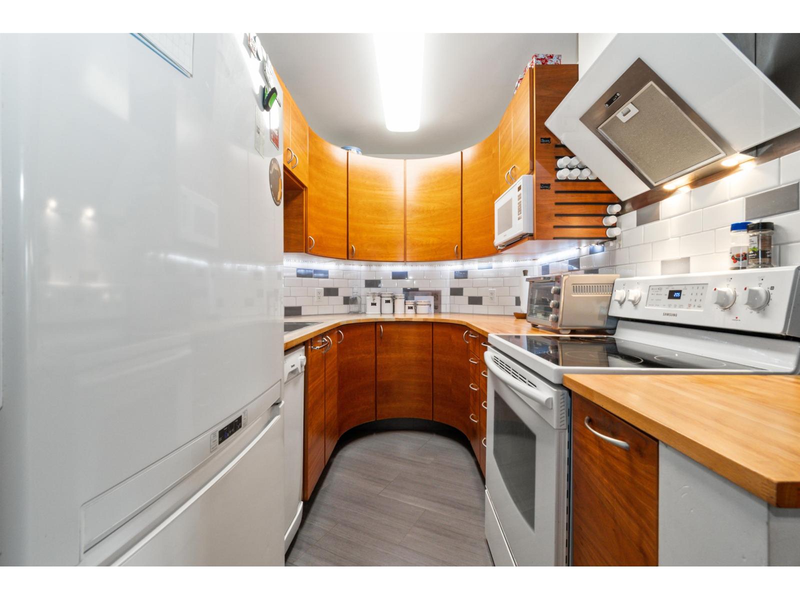 213 46210 CHILLIWACK CENTRAL ROAD|Chilliwack Proper South