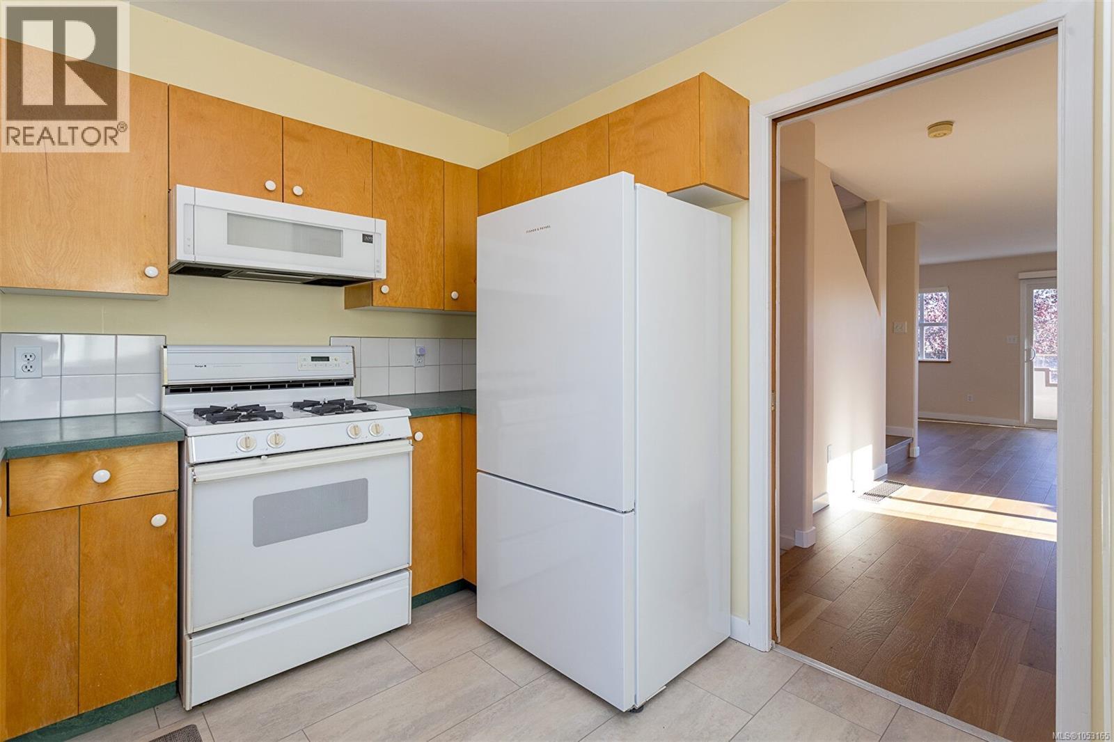 3150 Washington Ave, Victoria, British Columbia  V9A 1P6 - Photo 9 - 1053165