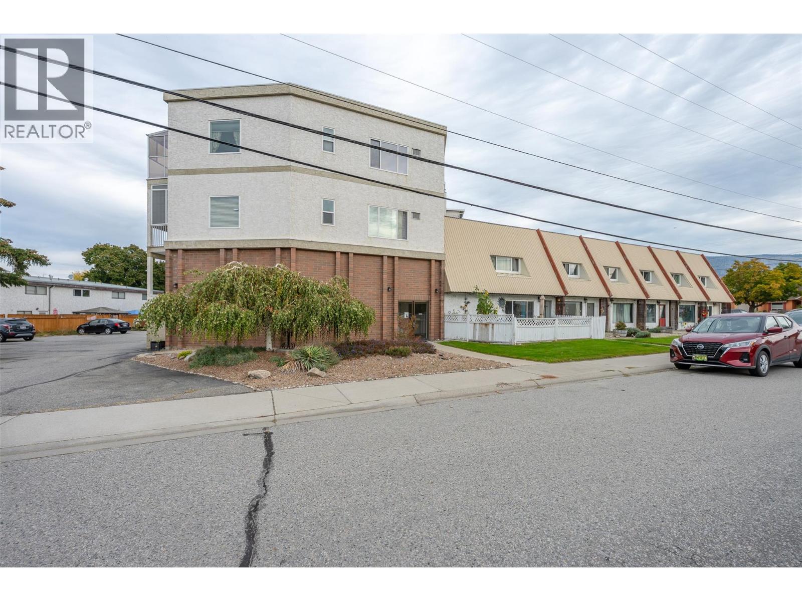 650 MCKINNEY Road Unit# 325