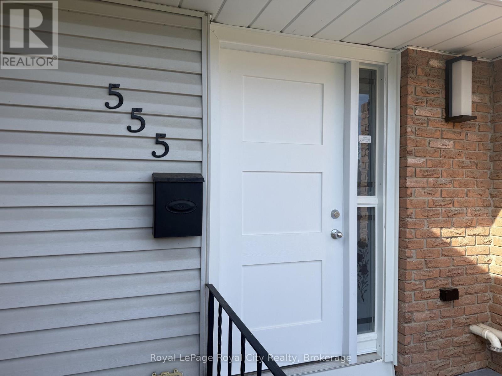 555 Willow Road, Guelph, Ontario  N1H 7H3 - Photo 3 - X14121420