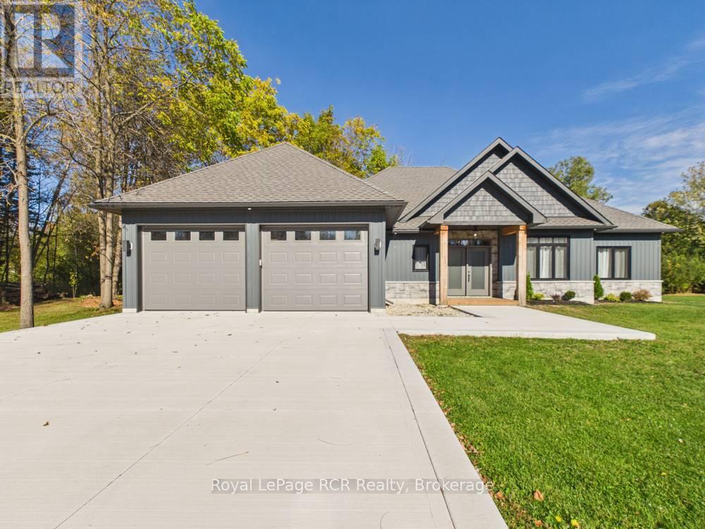 244 St Arnaud Street, Huron-Kinloss, Ontario  N0G 2R0 - Photo 2 - X14121432
