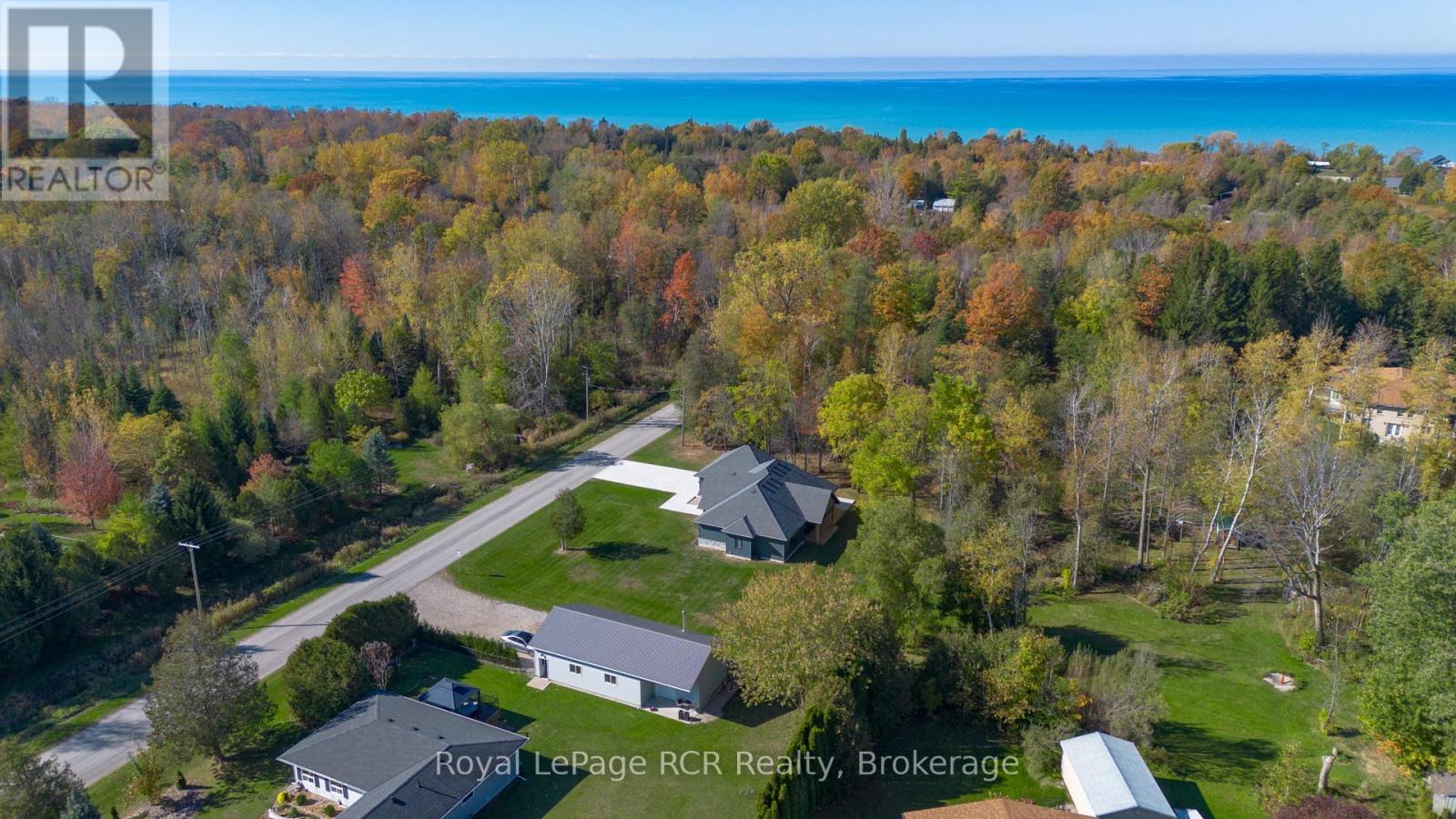 244 St Arnaud Street, Huron-Kinloss, Ontario  N0G 2R0 - Photo 4 - X14121432