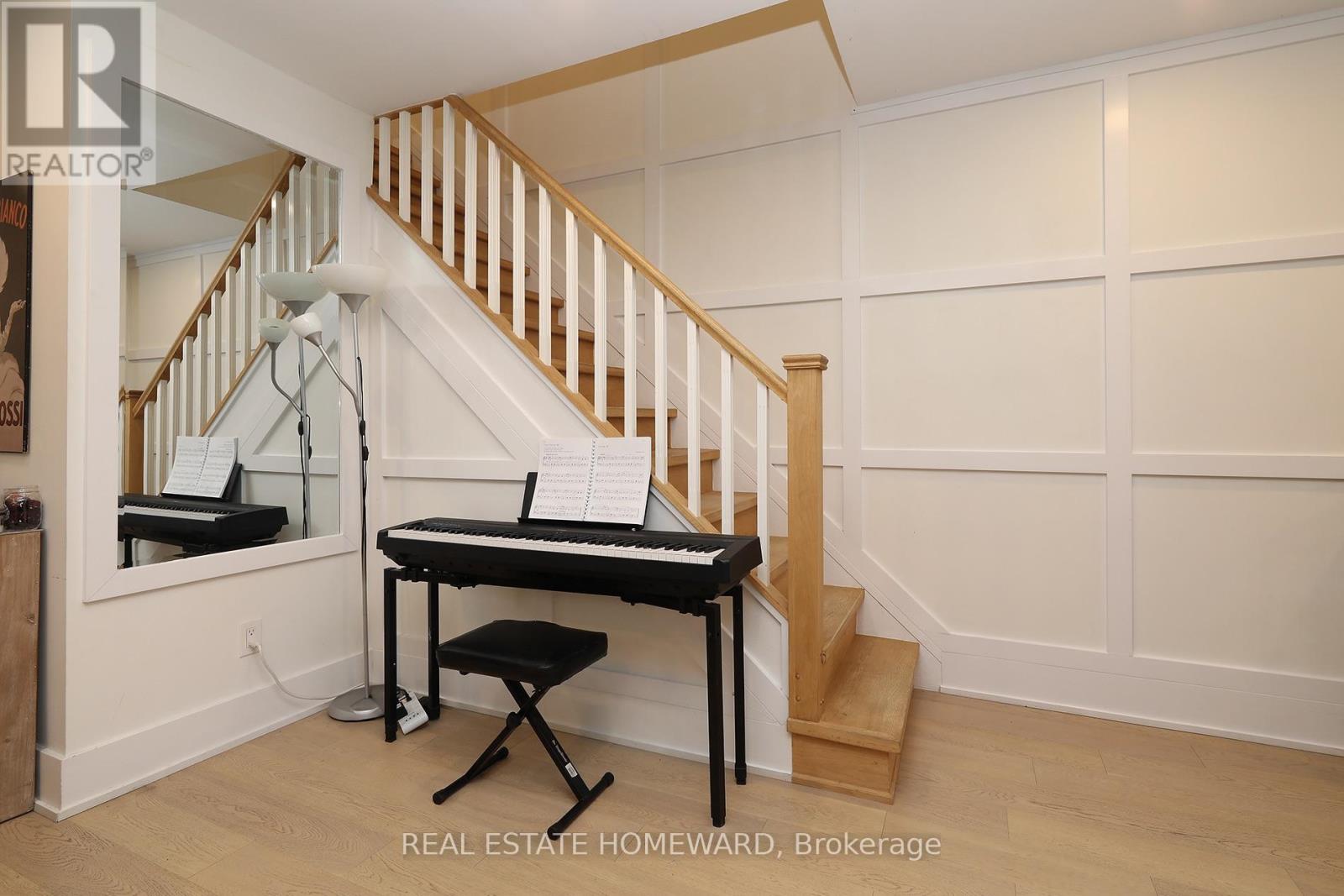 31 Woodrow Avenue, Toronto, Ontario  M4C 1G5 - Photo 12 - E14121398