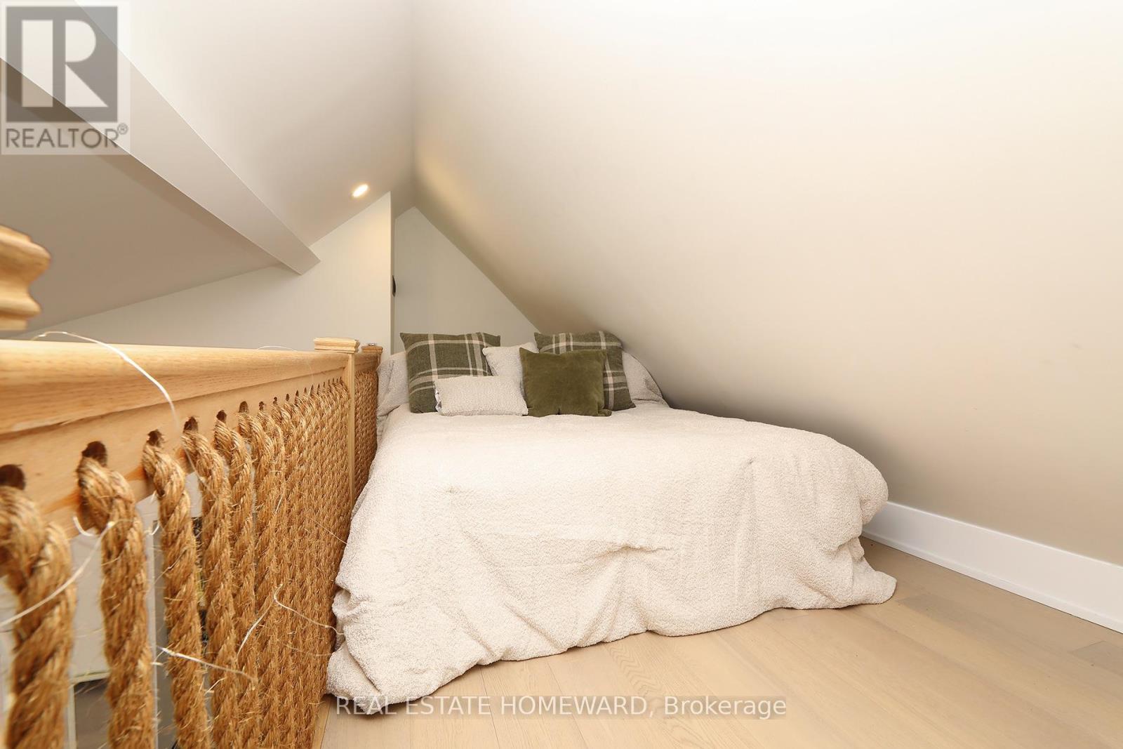 31 Woodrow Avenue, Toronto, Ontario  M4C 1G5 - Photo 22 - E14121398