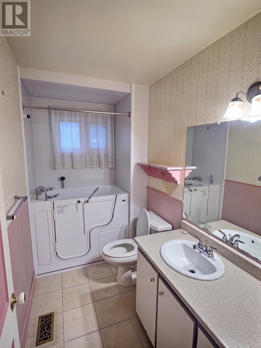 1 Bartlett Place, Mount Pearl — photo 15