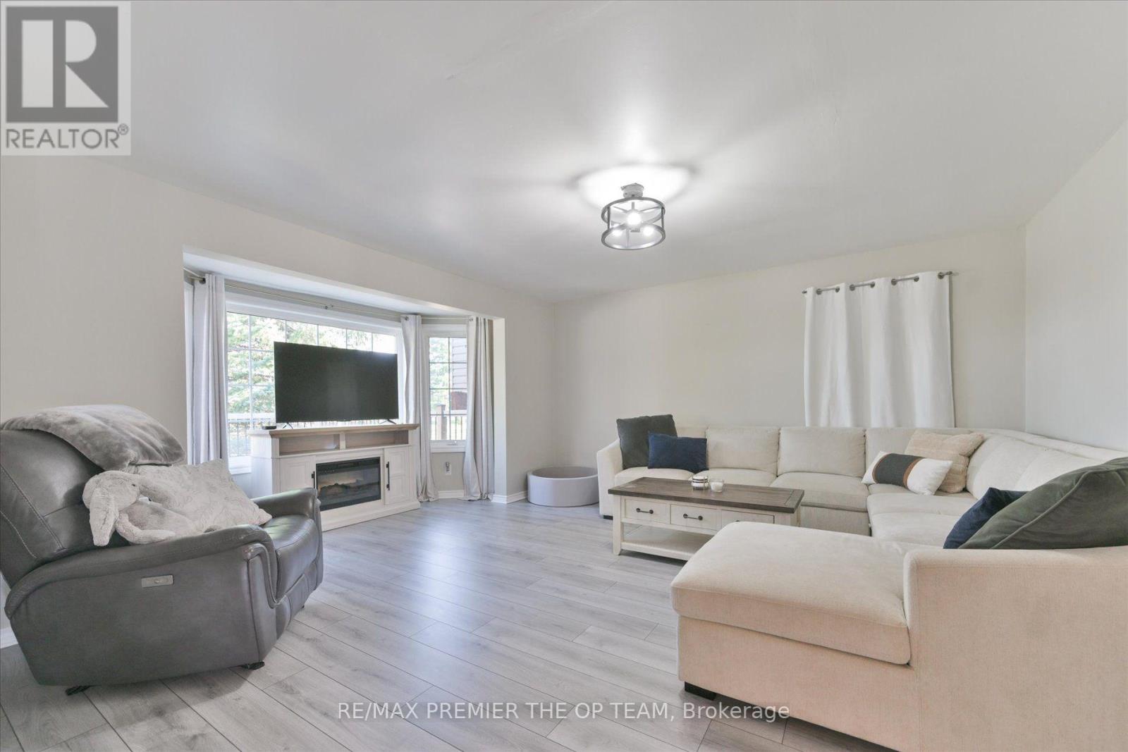 1881 Gilford Road, Innisfil, Ontario  L0L 1R0 - Photo 4 - N14121494