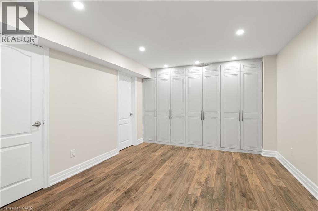 296 Falling Green Crescent, Kitchener, Ontario  N2R 0E9 - Photo 39 - 40870469