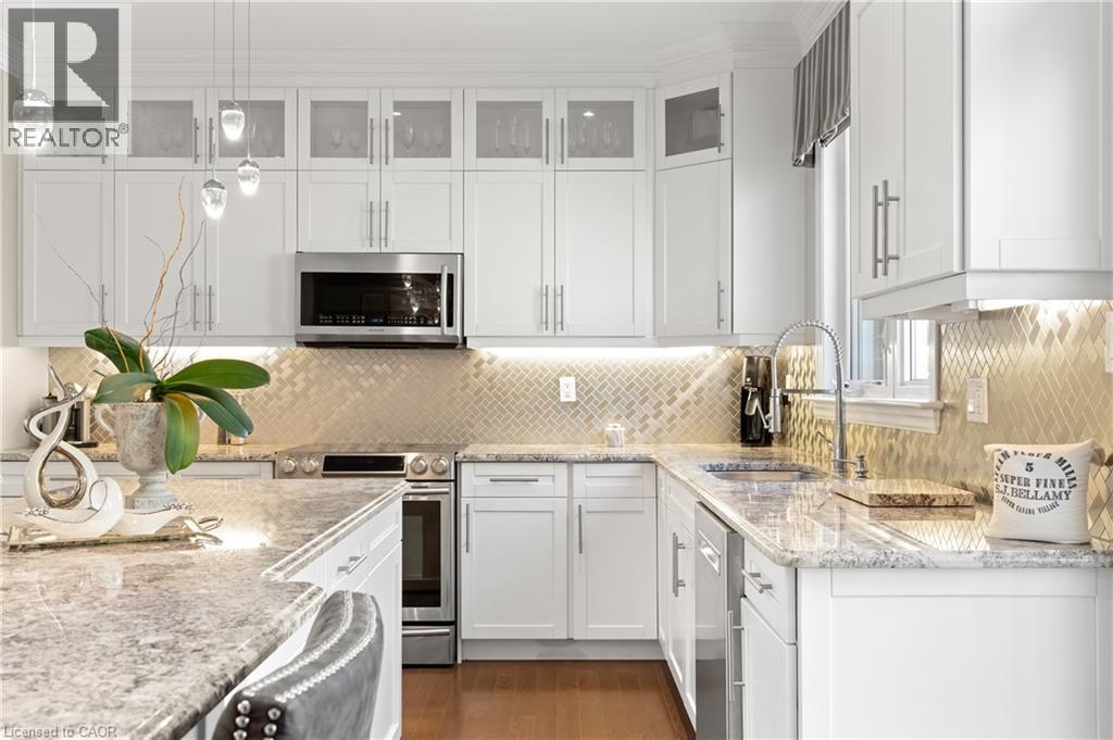 296 Falling Green Crescent, Kitchener, Ontario  N2R 0E9 - Photo 13 - 40870469