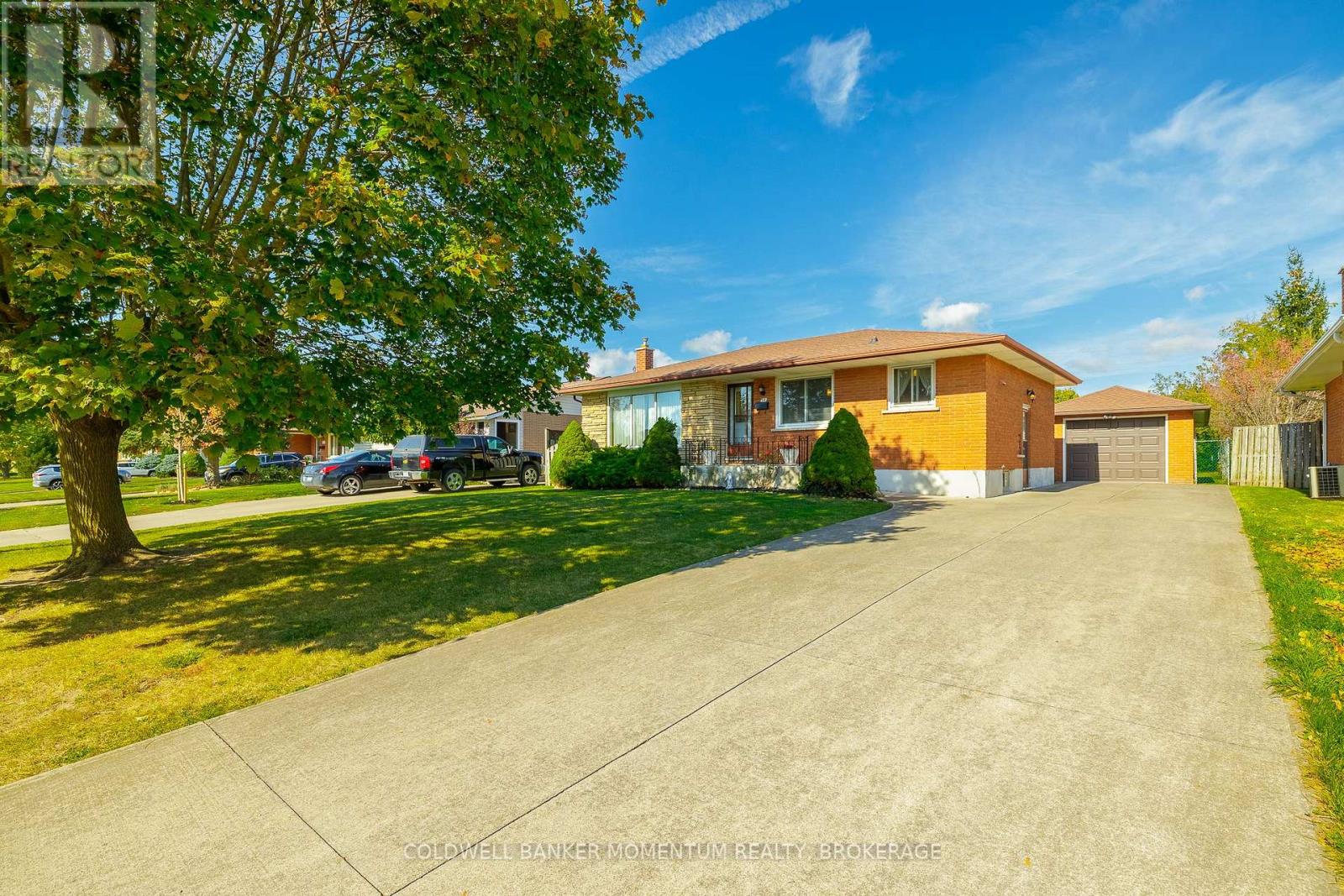 70 Rose Avenue, Thorold, Ontario  L2V 3C8 - Photo 3 - X14121452