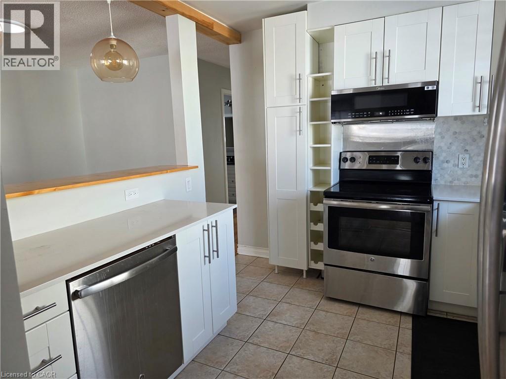 37 Fox Trail Unit# Upper, St. Catharines, Ontario  L2S 3T7 - Photo 6 - 40870877