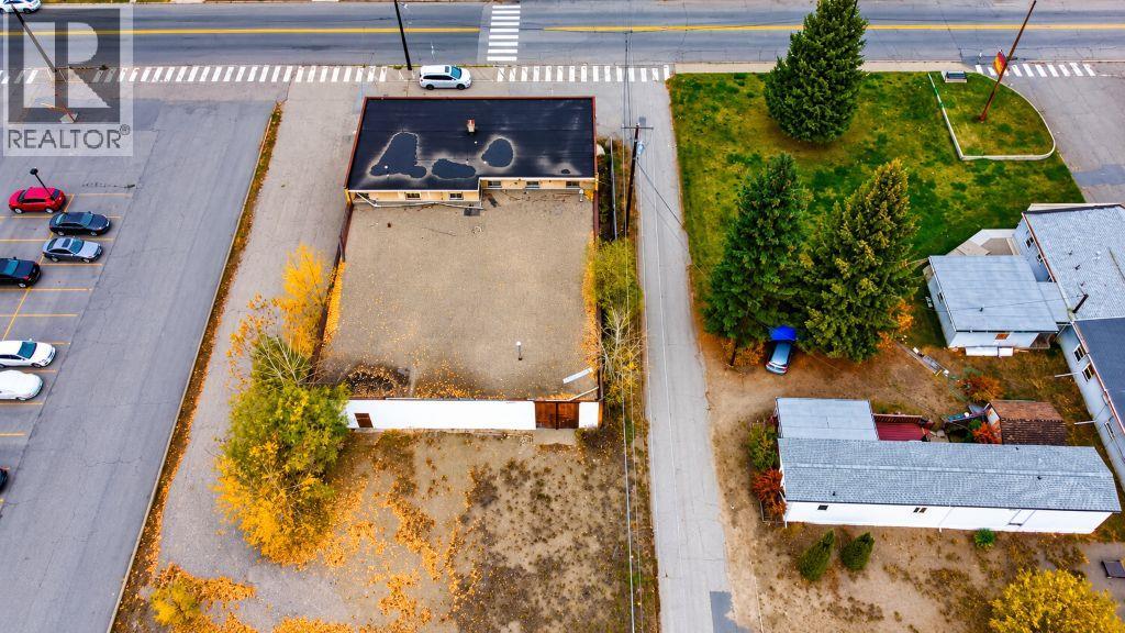 3192 Highway Drive, Trail, British Columbia  V1R 4L2 - Photo 6 - 10404294